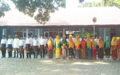 Civitas Akademik SMP Negeri 39 Jakarta Melaksanakan Upacara Peringatan Hari Sumpah Pemuda
